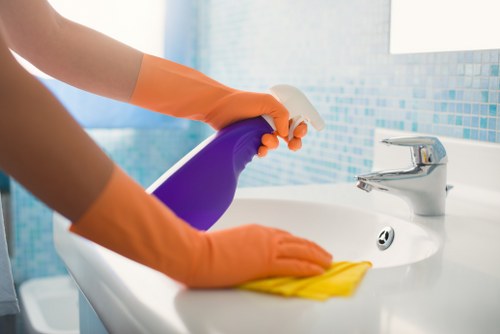 Detailed Airbnb cleaning for a furnished rental in Brent